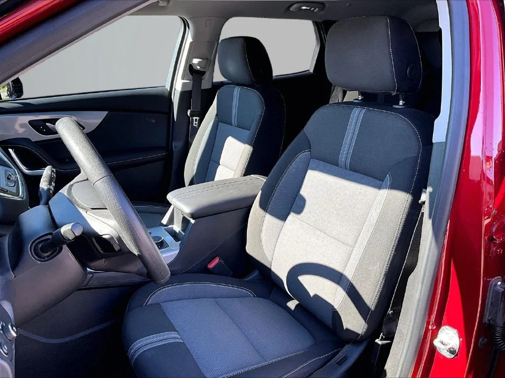 Used 2023 Red Chevrolet LT image 26