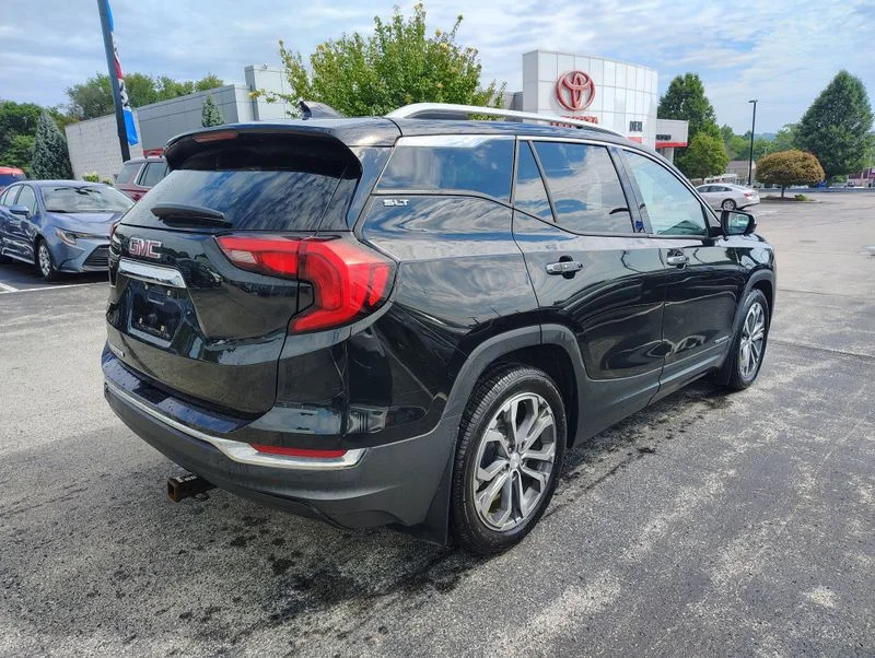 Used 2020 Black GMC SLT image 4