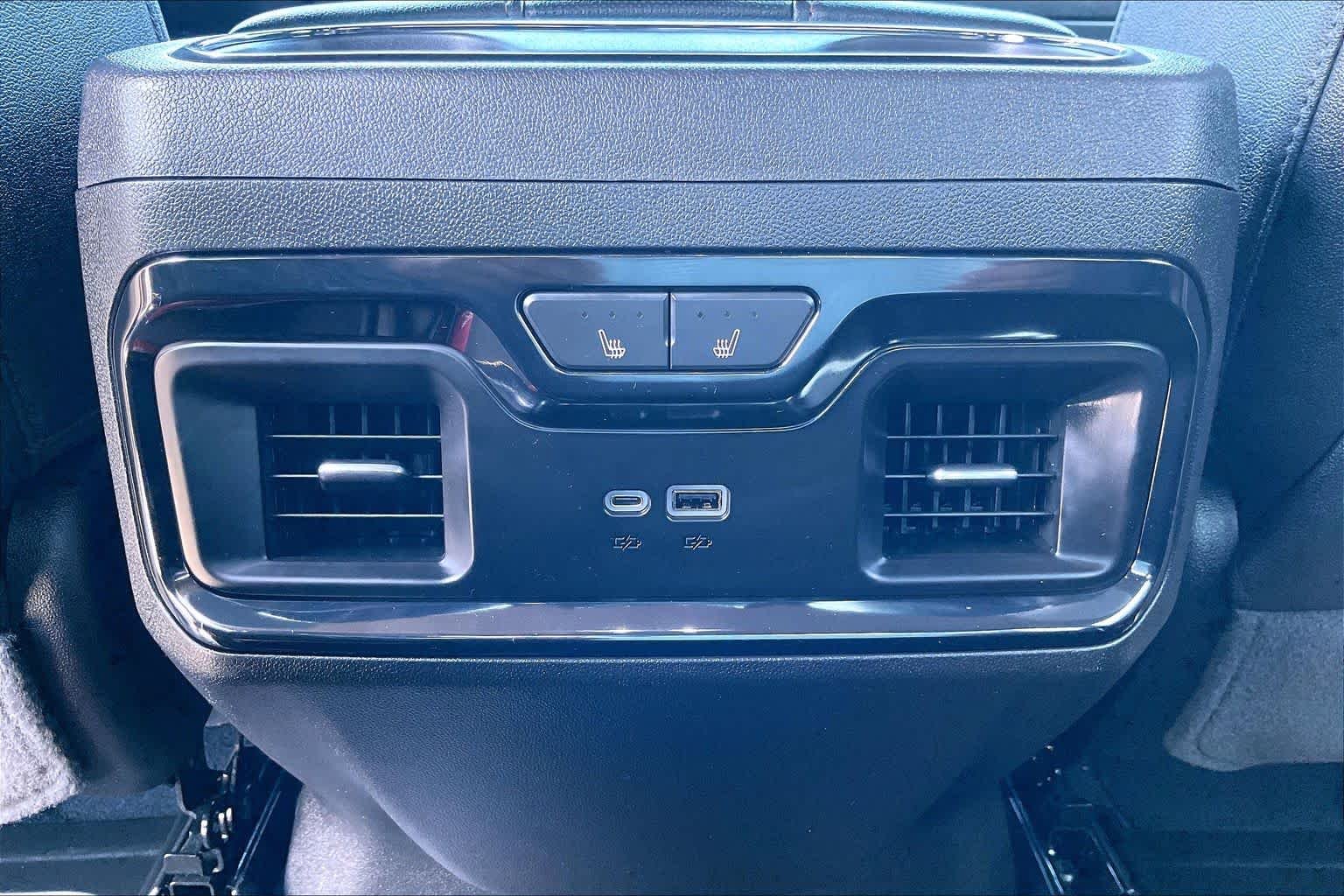 Used 2023 Onyx Black GMC AT4 image 32