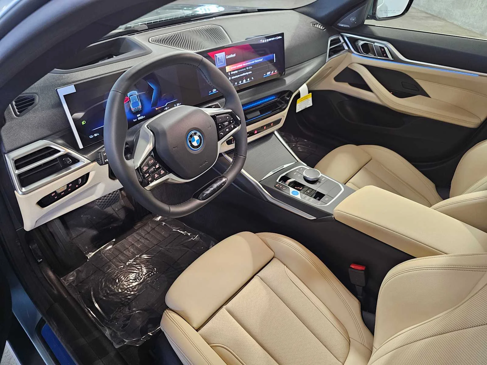 New 2026 Cape York Green Metallic BMW xDrive40 image 2