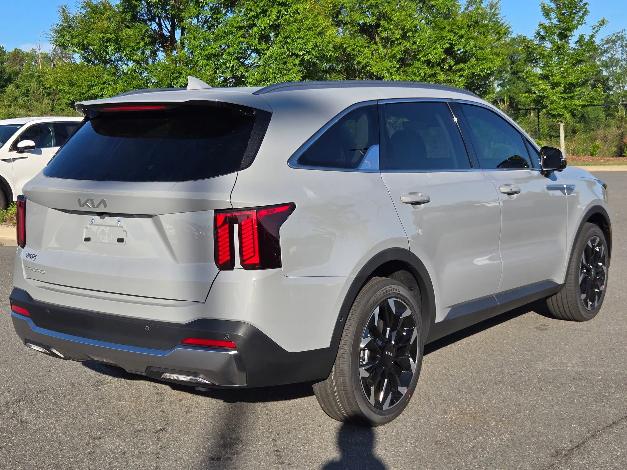 New 2026 Wolf Gray Kia SX image 7