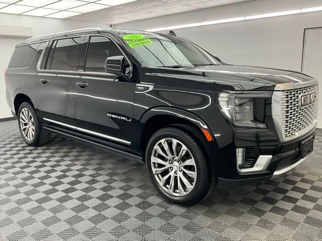 Used 2021 Black GMC Denali image 3