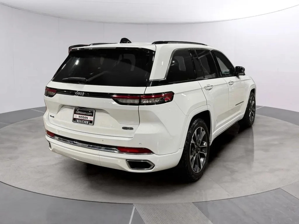 Used 2023 Bright White Clearcoat Jeep Overland image 4