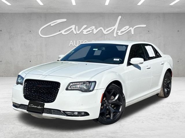2021 Chrysler 300