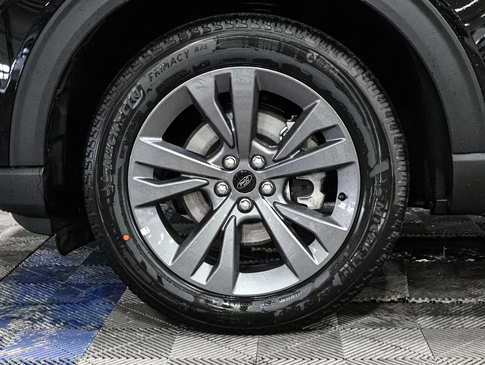 New 2026 Agate Black Metallic Ford Active image 18