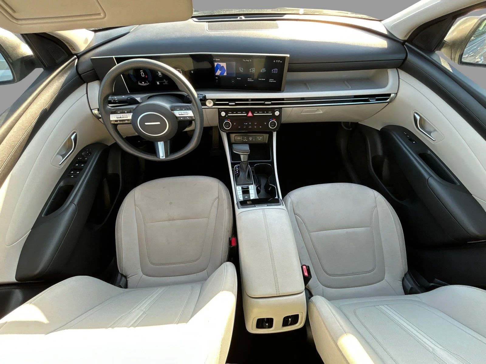 Used 2025 Shimmering Silver Hyundai SEL image 33