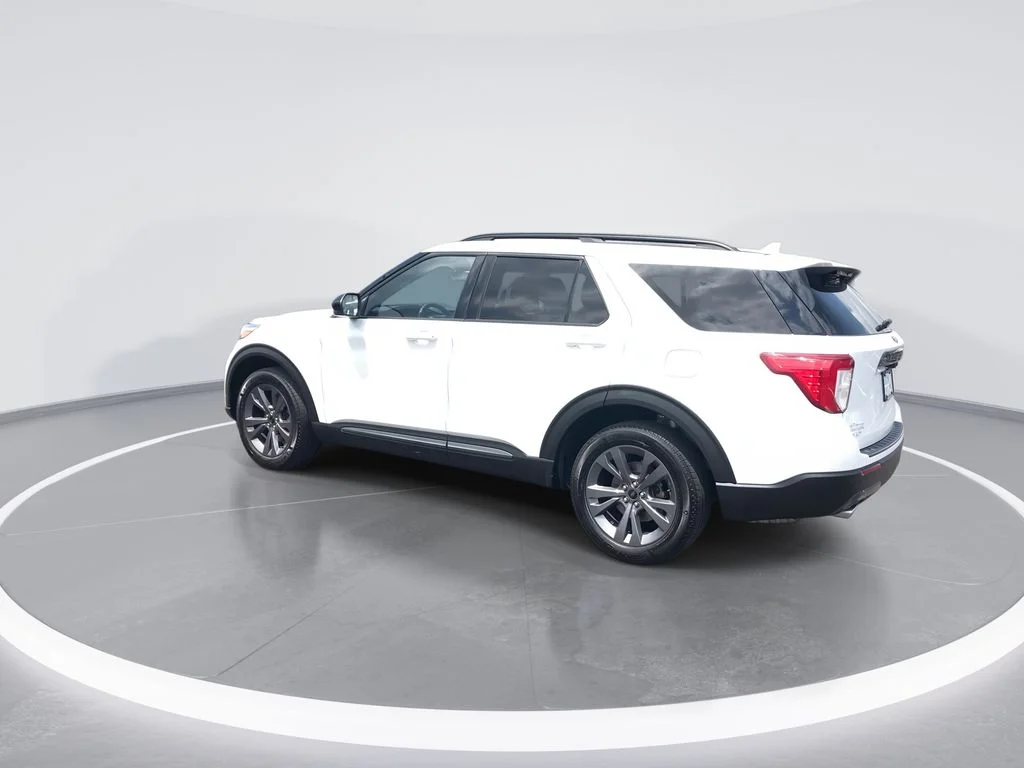 Used 2022 White Ford XLT image 6
