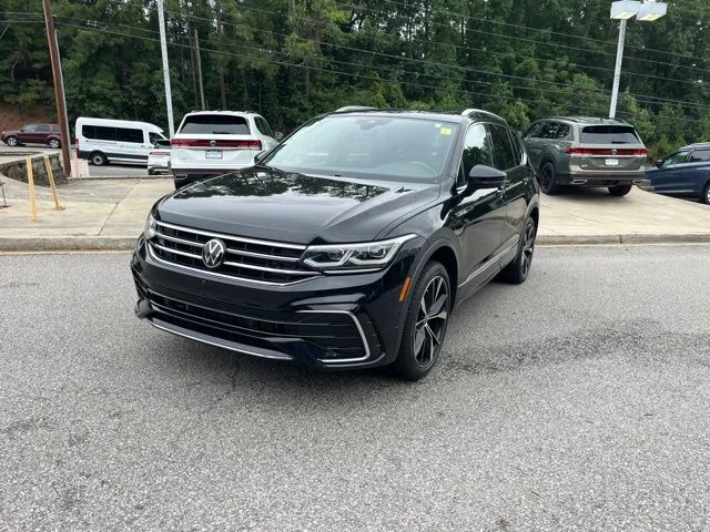 Used 2024 Black Volkswagen 2.0T SEL R-Line image 36