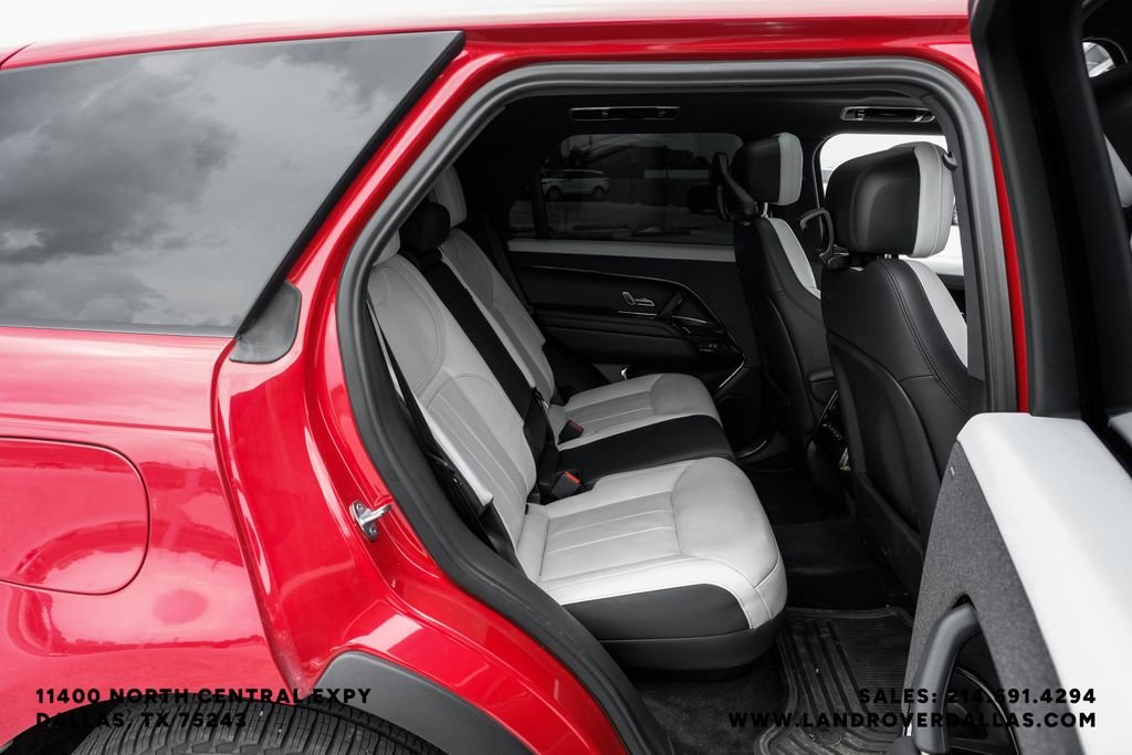 Used 2023 Firenze Red Metallic Land Rover SE Dynamic image 42