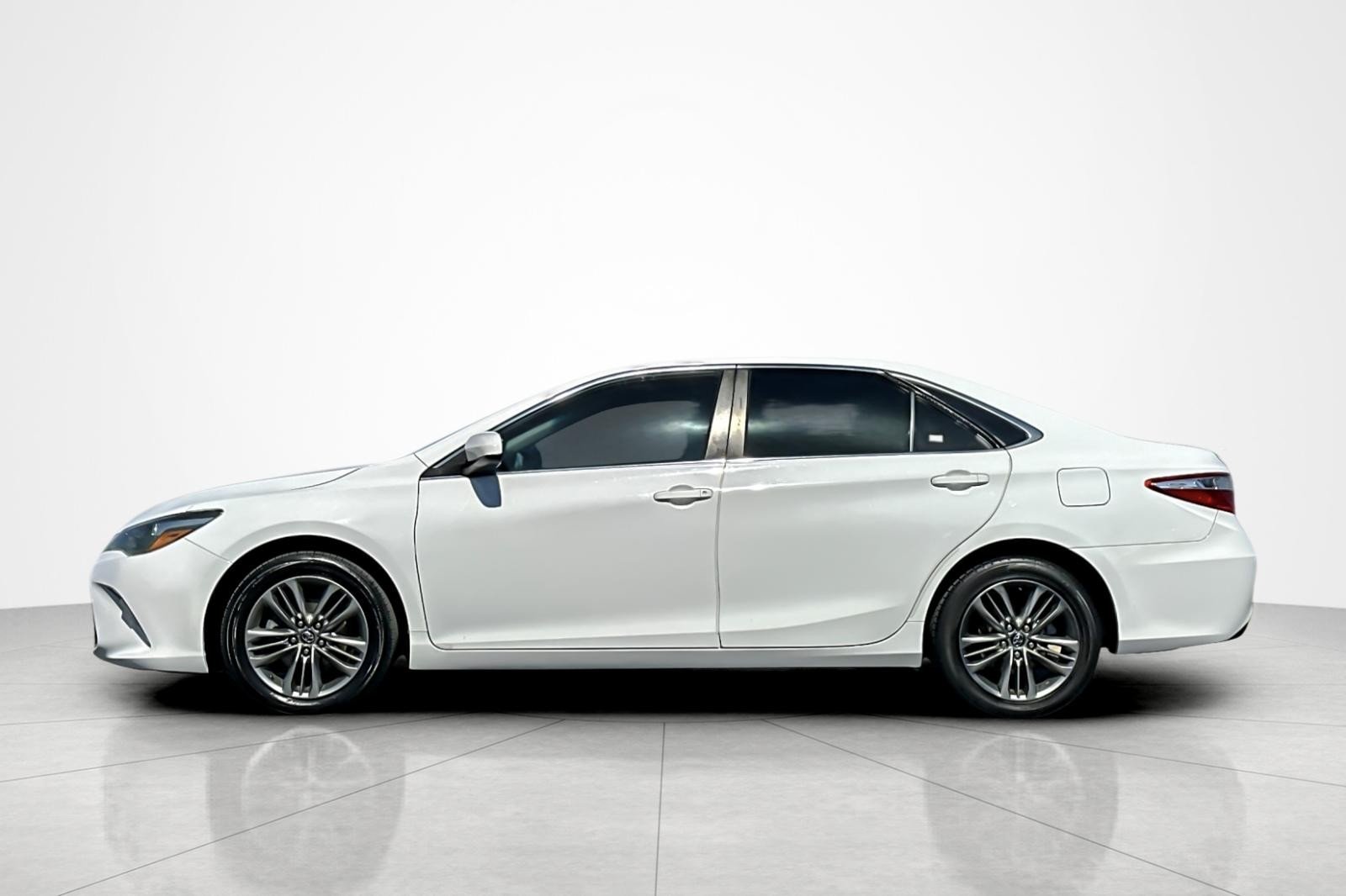 Certified Used 2016 Super White Toyota SE image 2