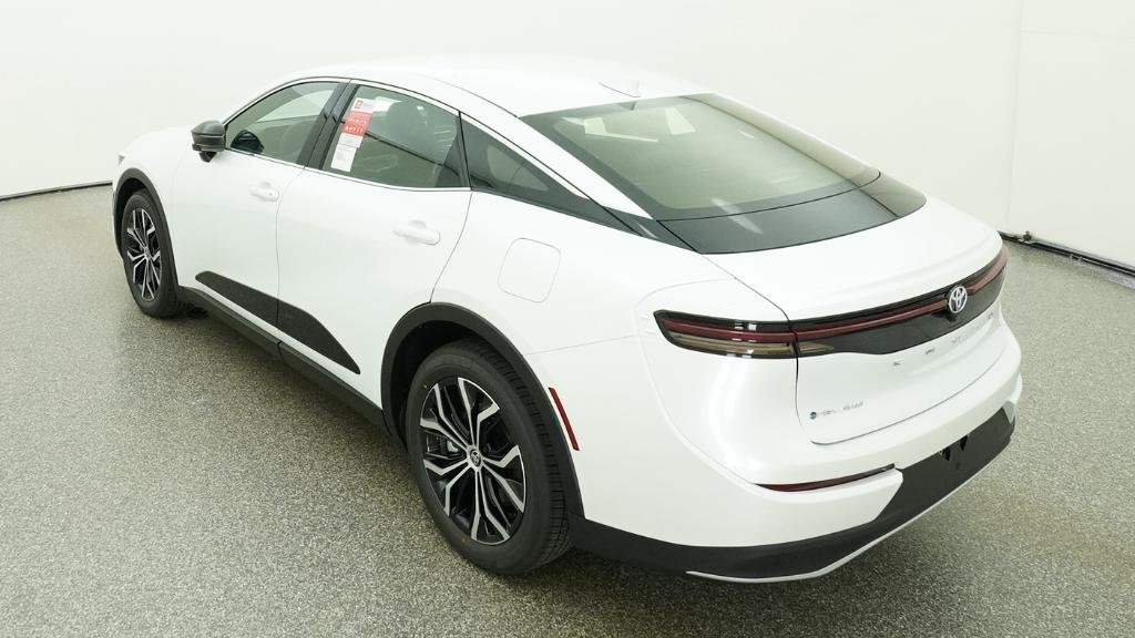 New 2026 Oxygen White Toyota XLE image 10