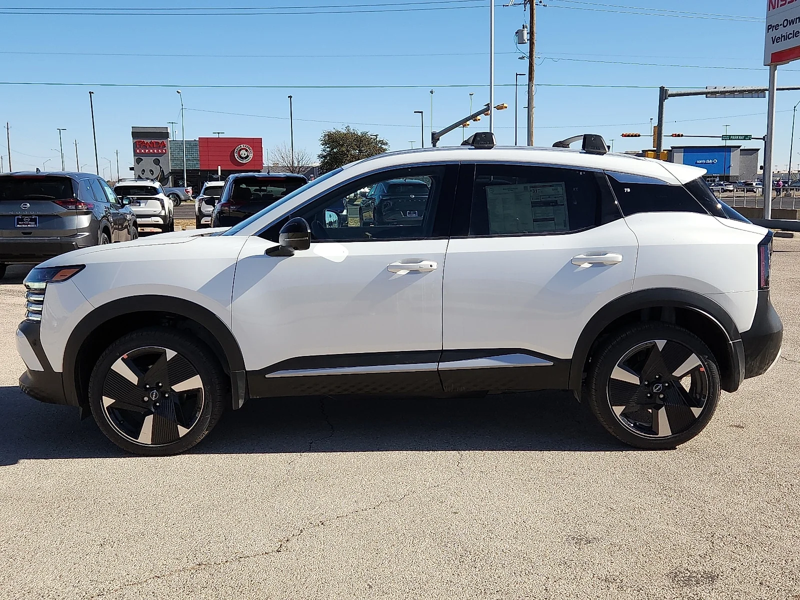 New 2026 QAC Aspen Whit Nissan SR Front-Wheel Drive image 2