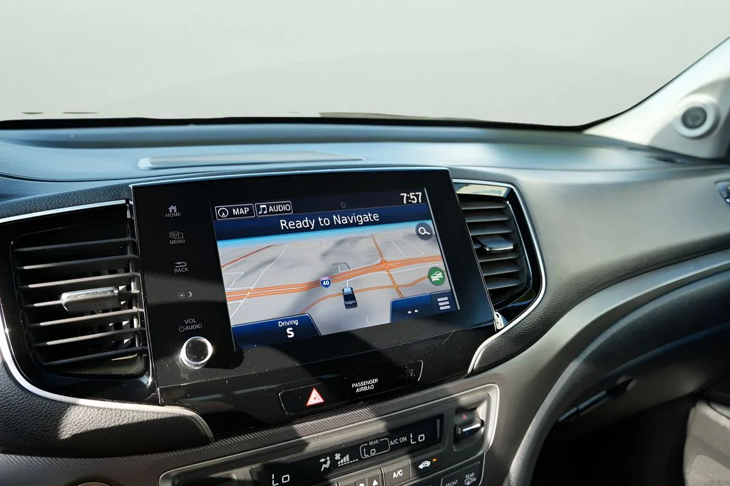Used 2023 White Honda RTL-E image 25