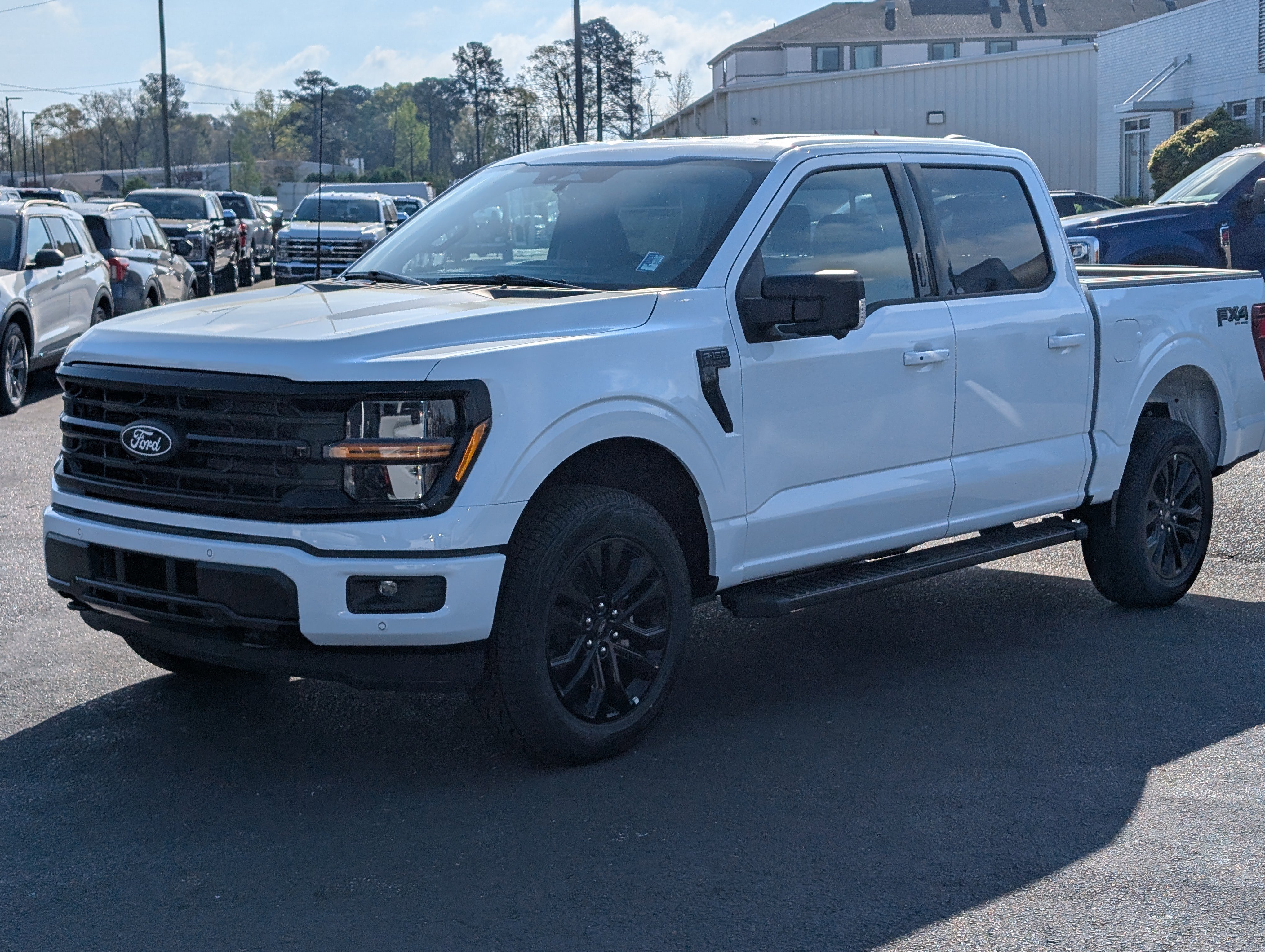 New 2026 OXFORD WHITE FORD XLT image 2