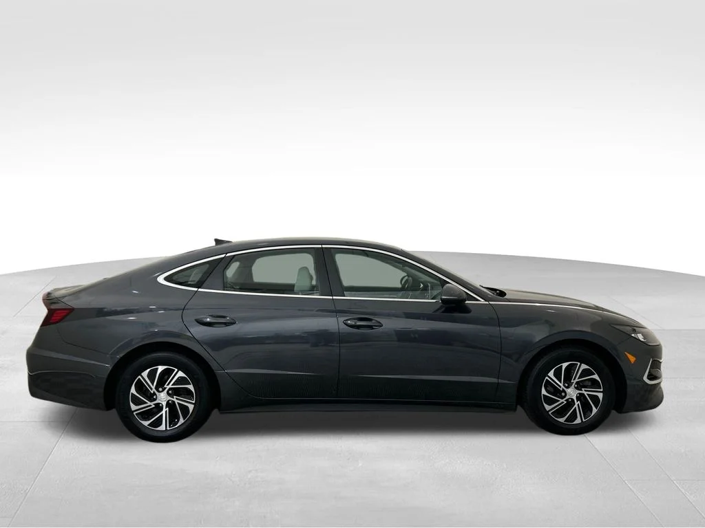 Used 2022 Gray Hyundai Blue image 7