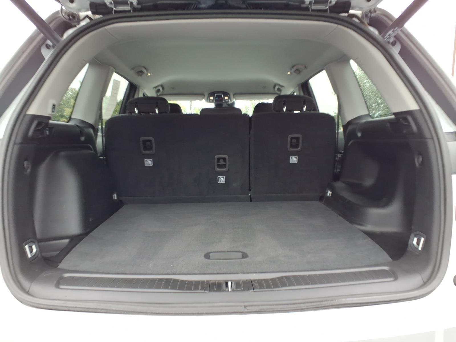 Used 2023 Silver Zynith Jeep Laredo image 30