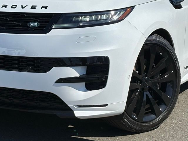 New 2026 Ostuni Pearl White Land Rover Dynamic SE image 2