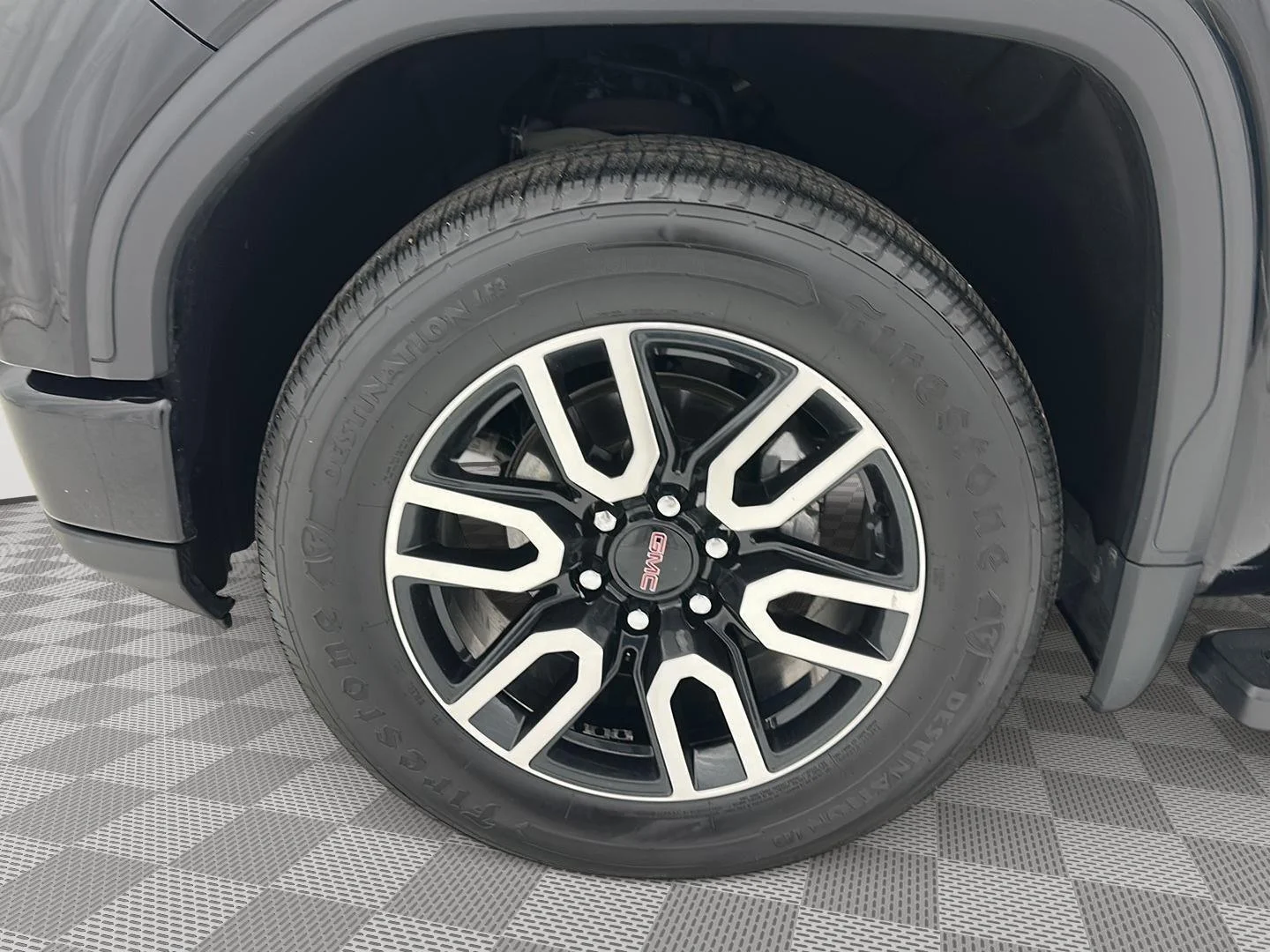 Used 2022 Onyx Black GMC Denali image 34