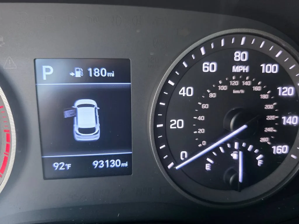 Used 2019 Blue Hyundai SE image 19
