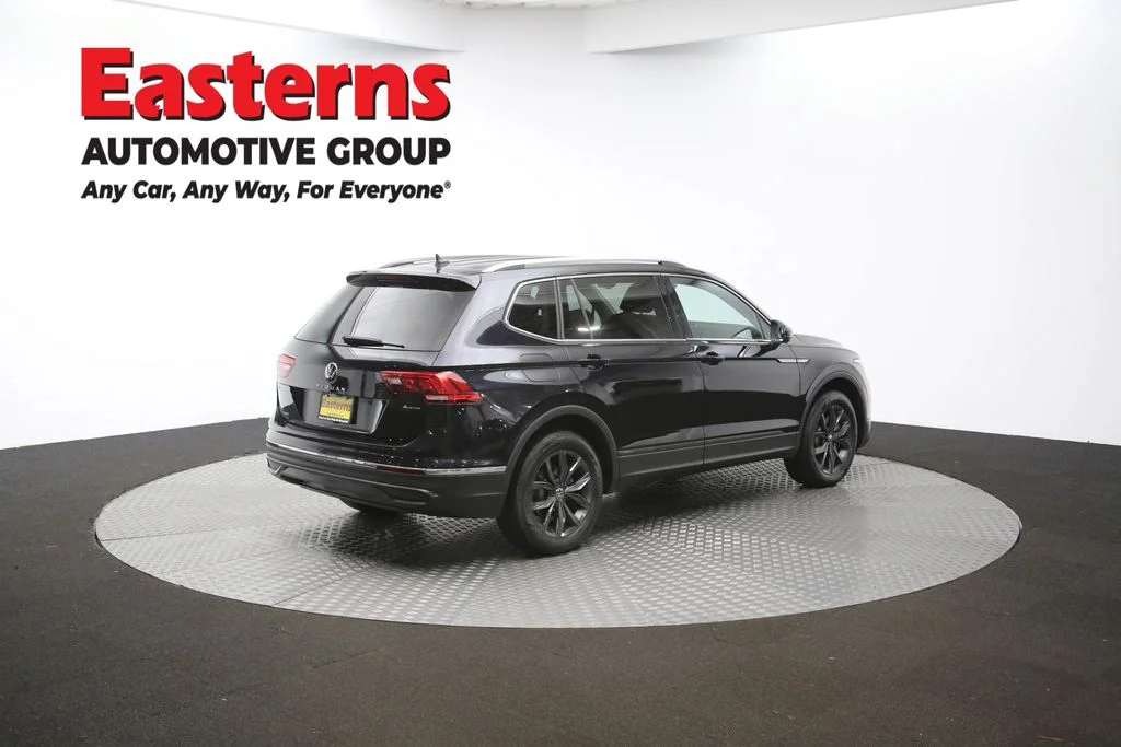 Used 2023 Black Volkswagen 2.0T SE image 40