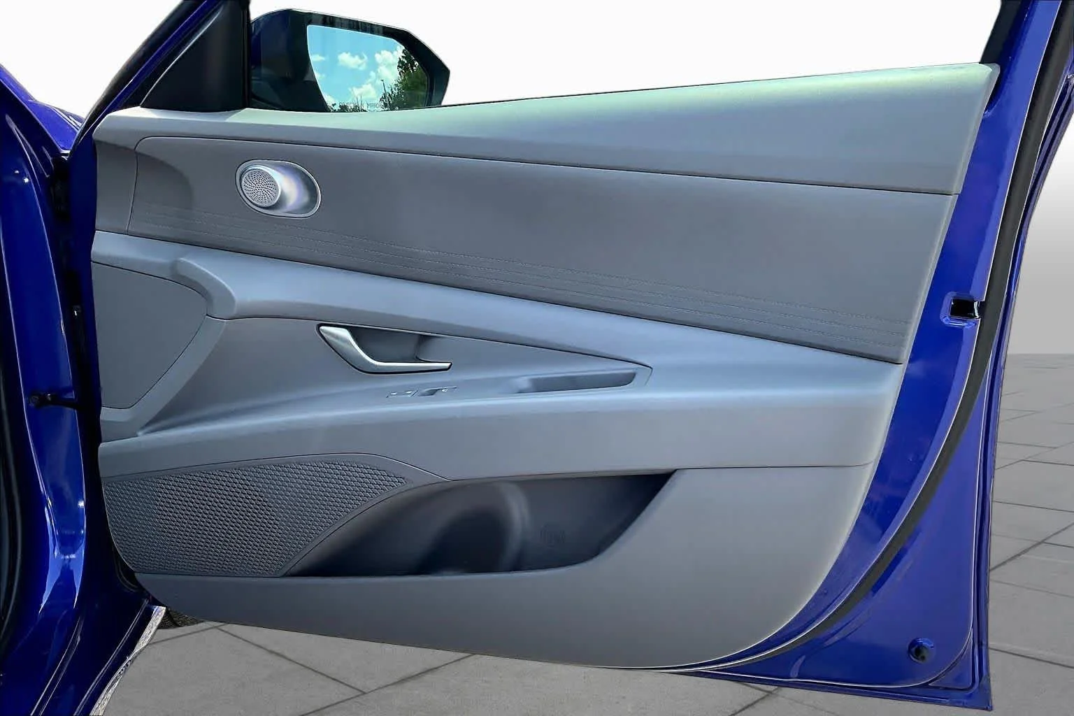 Used 2024 Intense Blue Hyundai SEL image 22