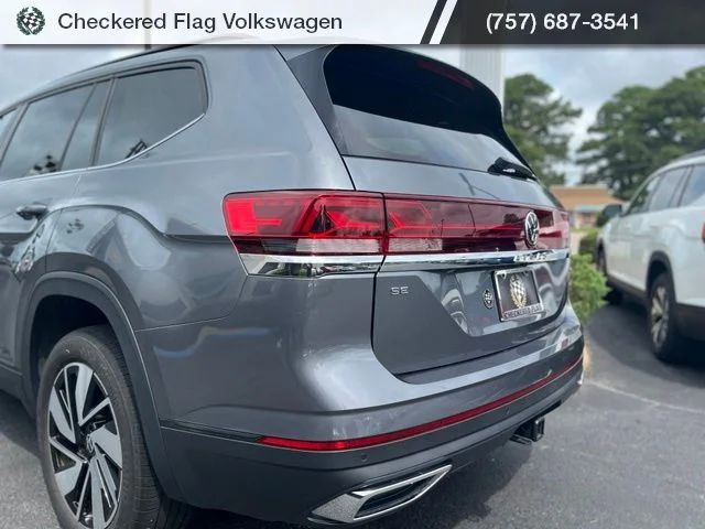 Used 2024 Platinum Gray Metallic Volkswagen 2.0T SE w/Technology image 9