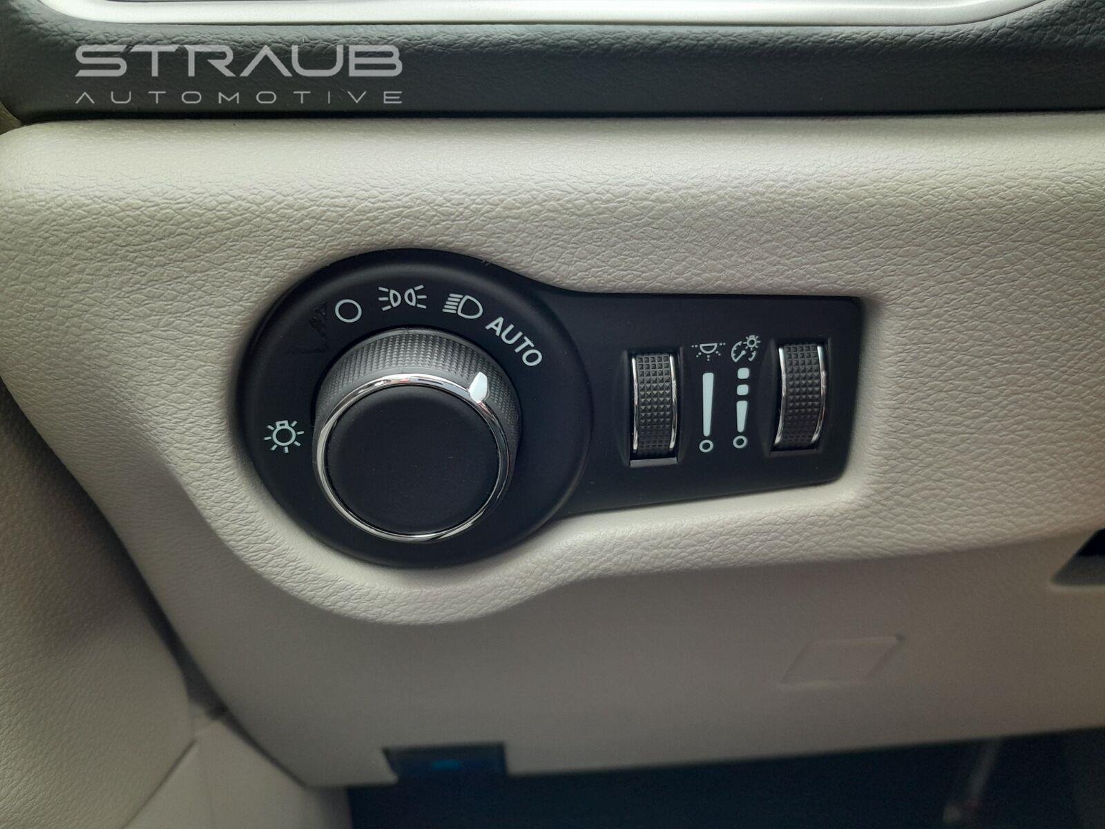 Used 2023 Bright White Clearcoat Chrysler LX image 18
