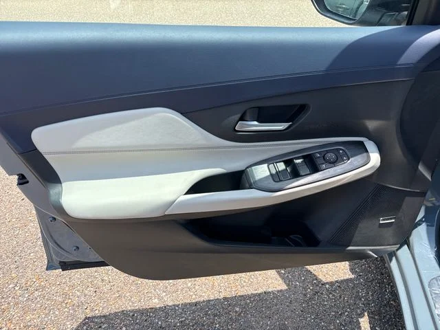 New 2026 Atlantic Gray Metallic Nissan SL image 10