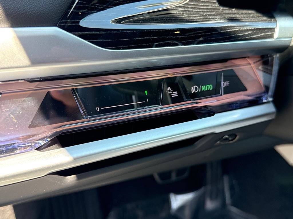 New 2026 Black Sapphire Metallic BMW 740i image 22