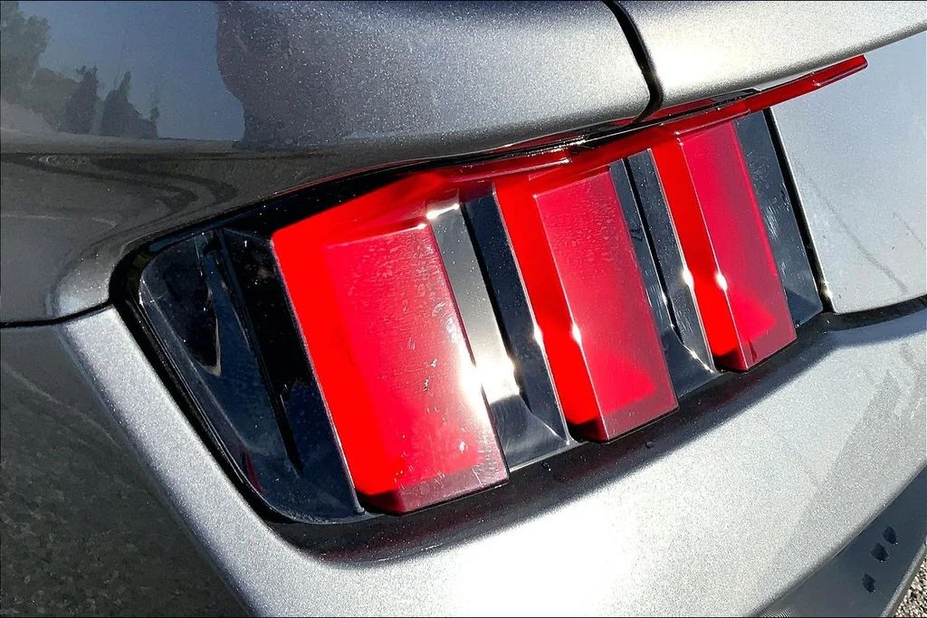 Used 2024 Gray Ford EcoBoost Premium image 27