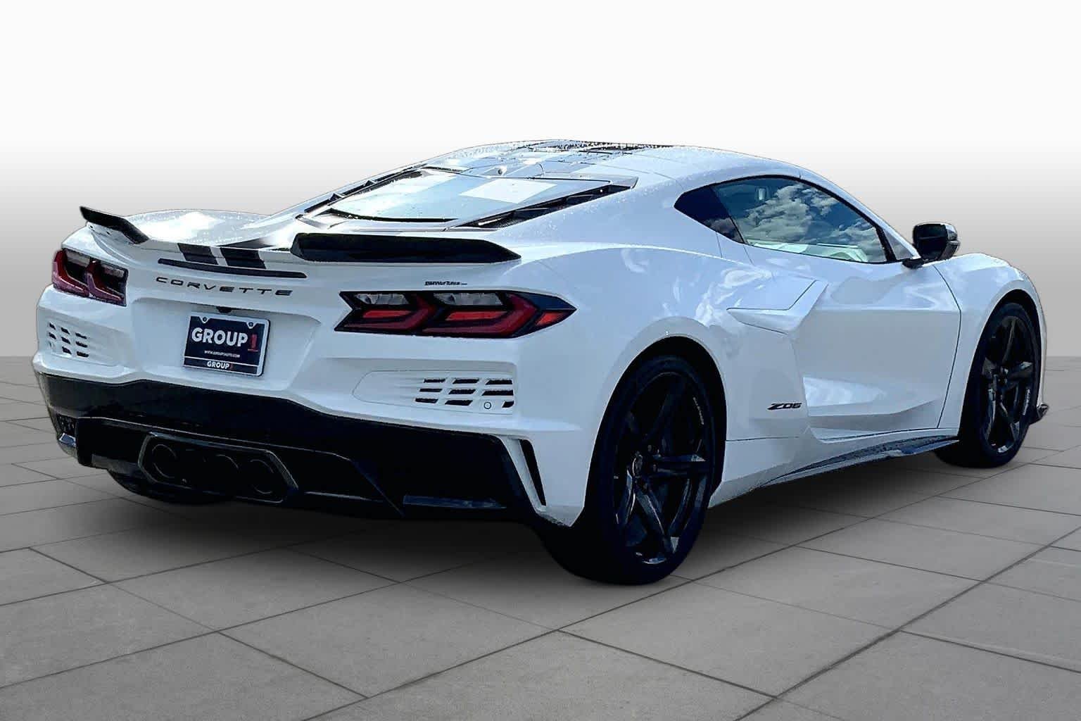 Used 2026 Arctic White Chevrolet 3LZ image 12
