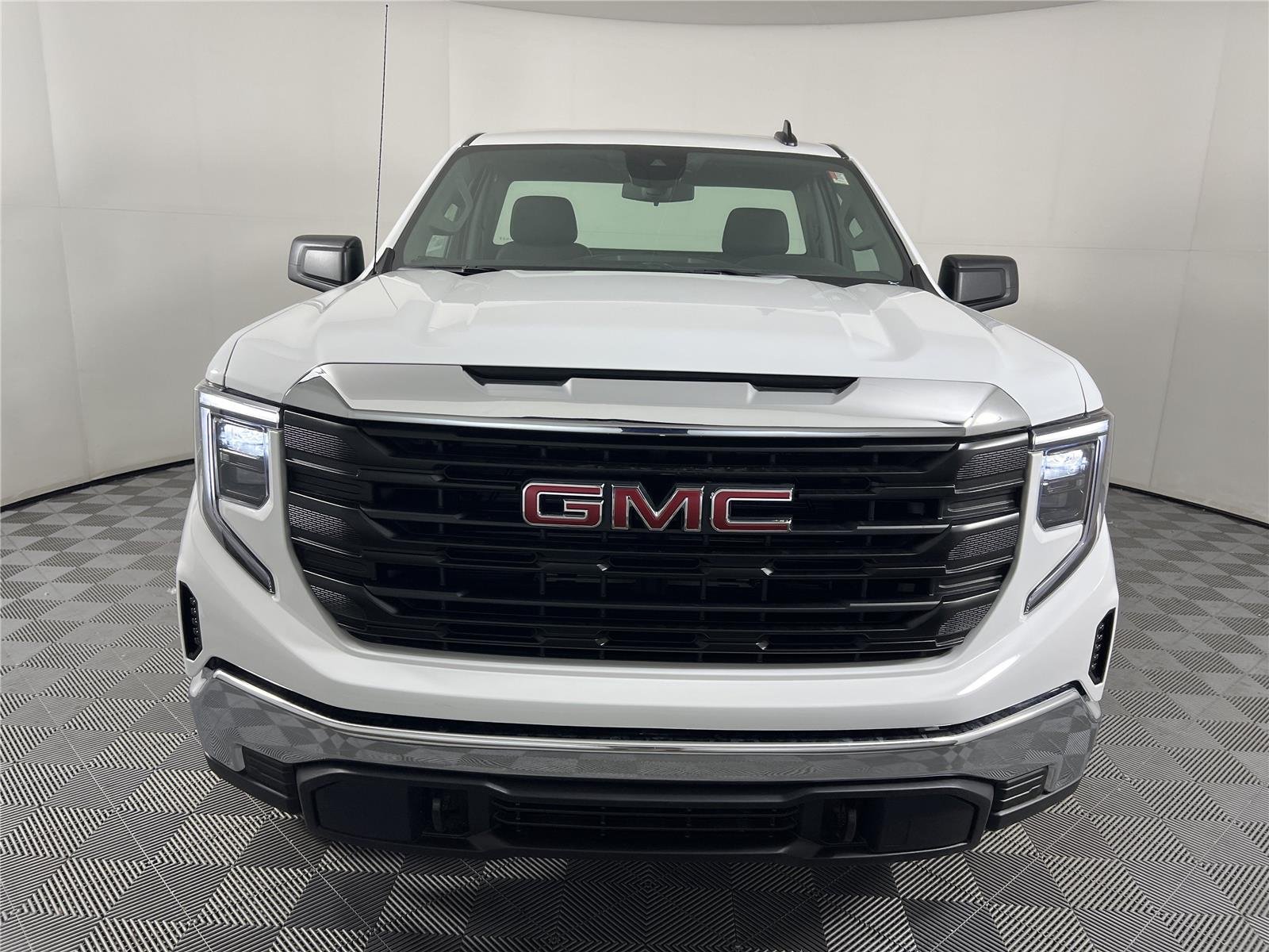 New 2026 Summit White GMC Pro image 2