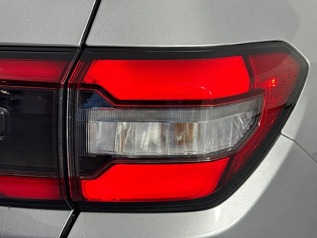 New 2026 Solar Silver Metallic Honda EX-L image 9