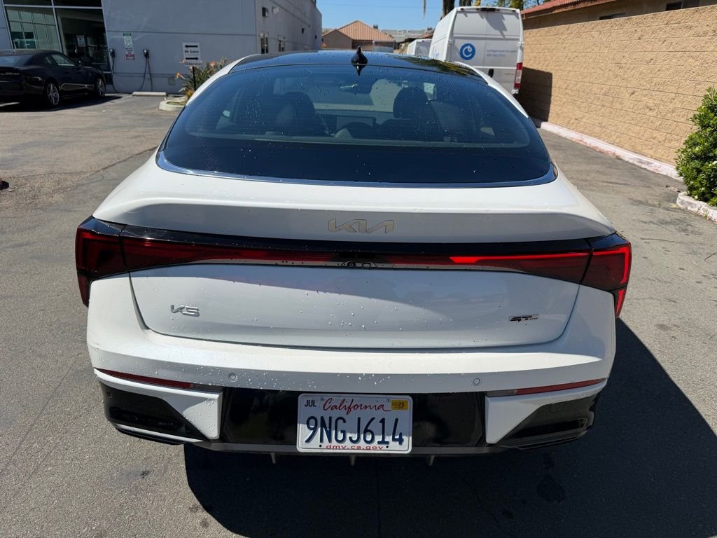 Used 2025 White Kia GT-Line Premium image 5