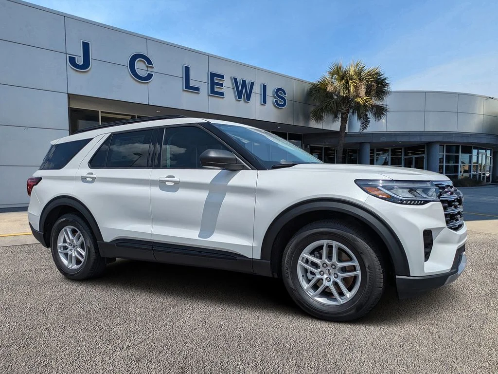 2026 Ford Explorer's photo