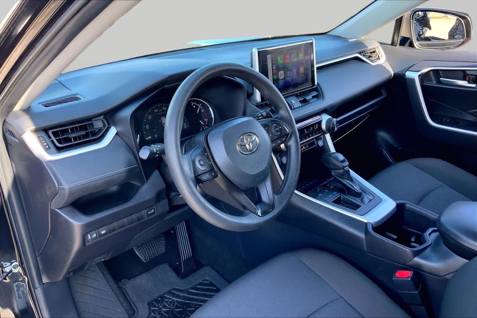 Used 2025 Midnight Black Metallic Toyota XLE image 17