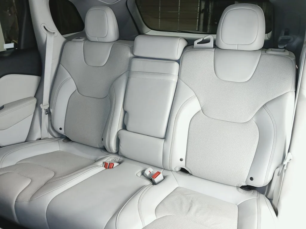 Used 2019 Black Jeep Limited image 14