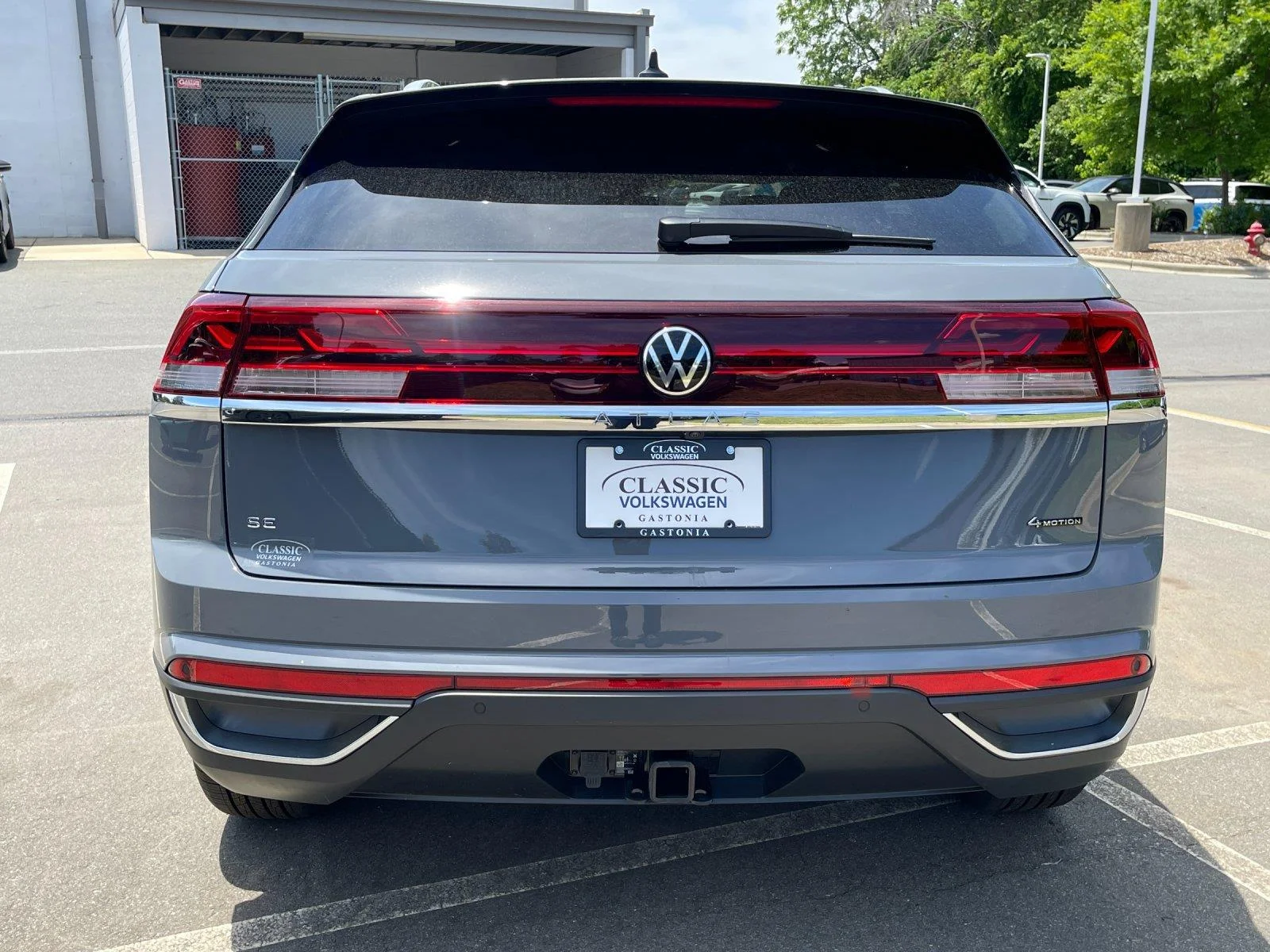 New 2026 Pure Gray Volkswagen 2.0T SE w/Technology image 4