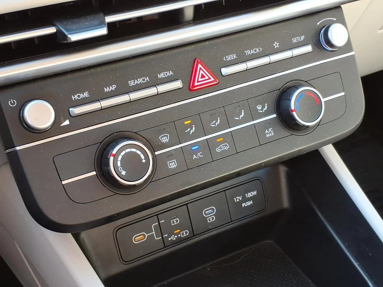 Certified Used 2025 Rockwood Green Hyundai SE image 19