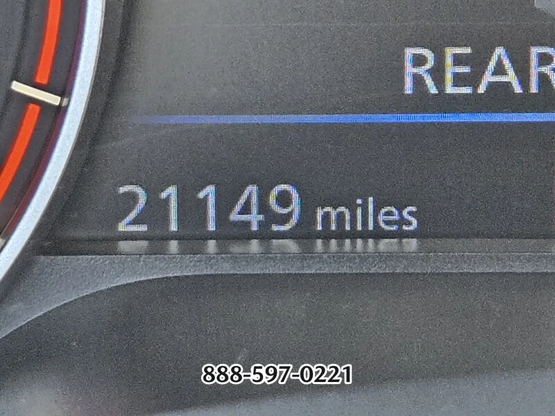 Used 2024 Scarlet NISSAN 2.5 SV image 30