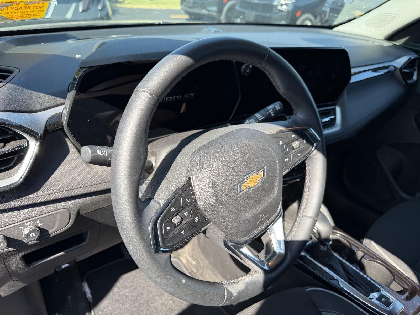 Used 2024 Mosaic Black Metallic Chevrolet LT image 9