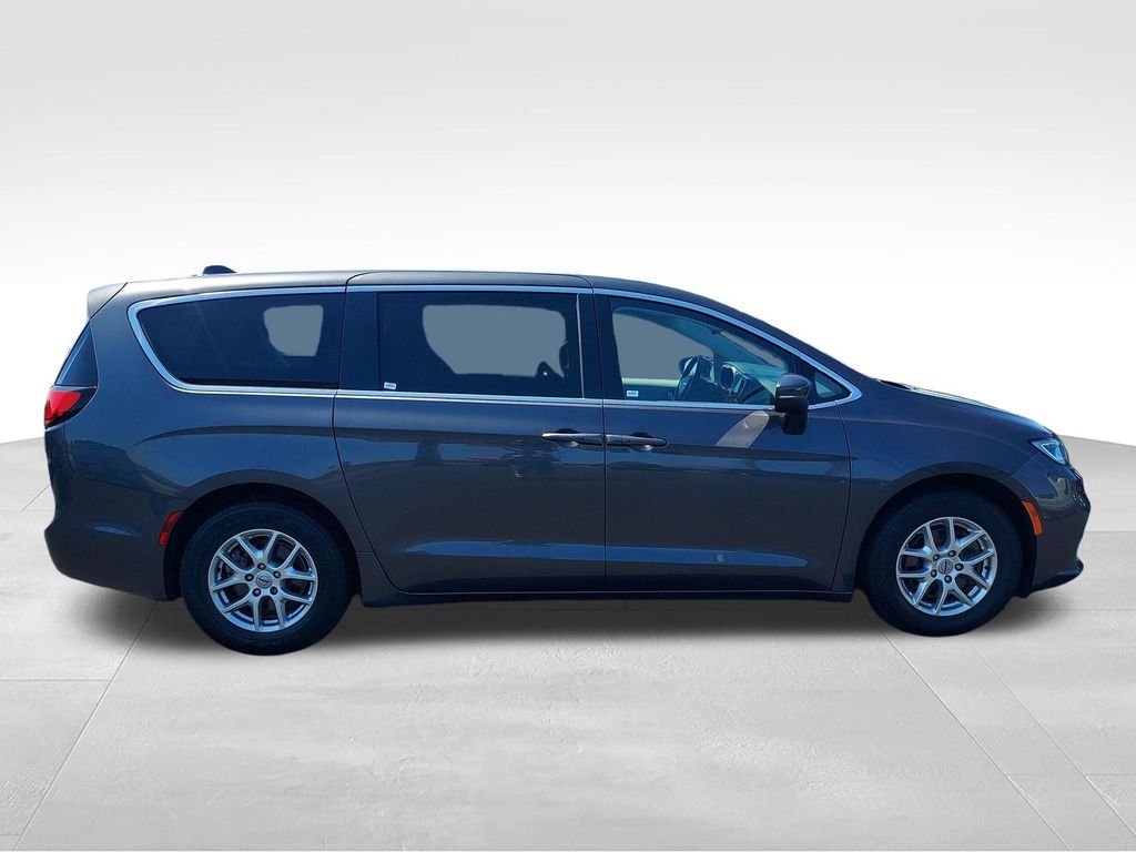 Used 2023 Gray Chrysler Touring L image 6