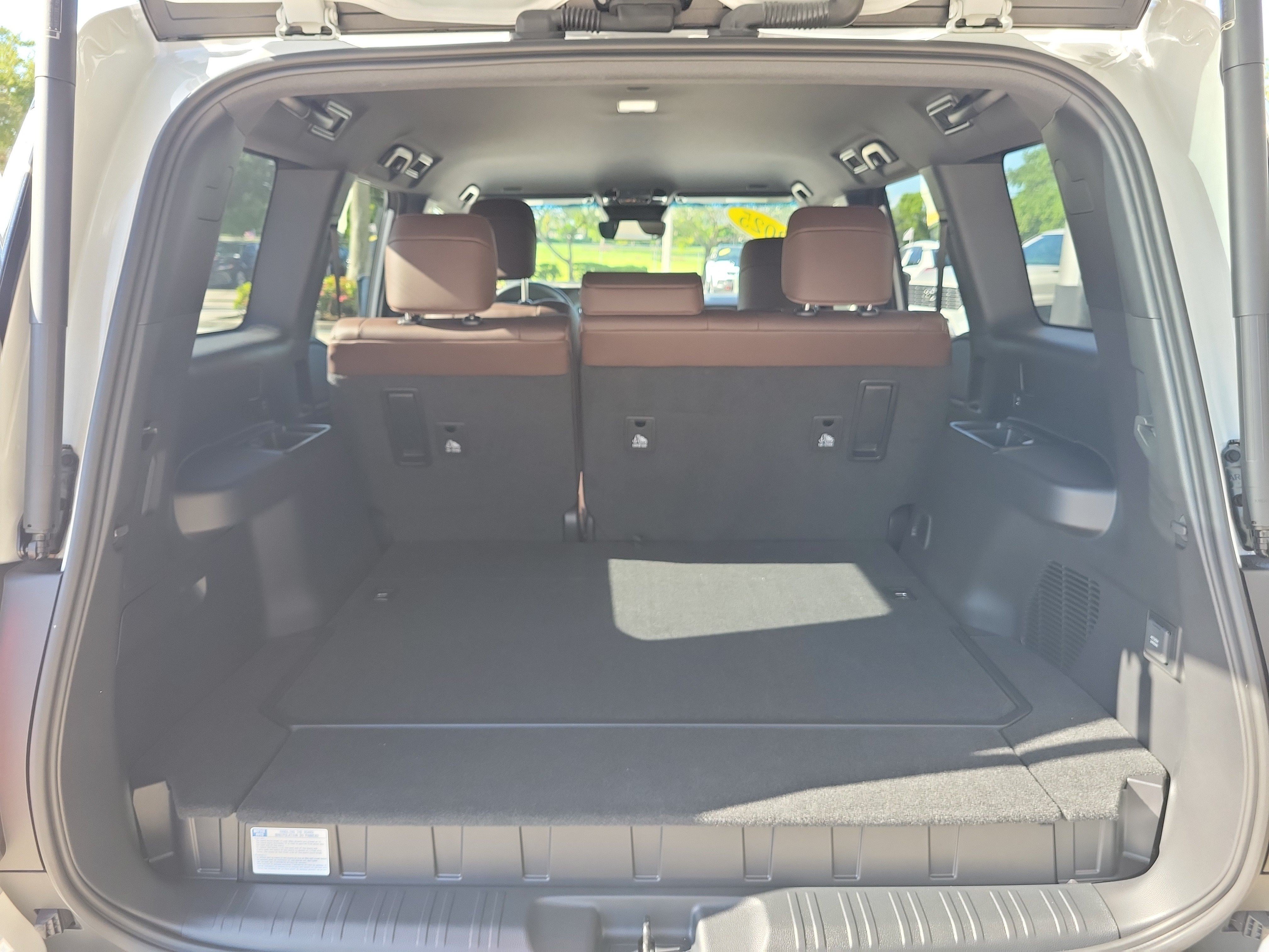 Used 2025 Pearl Toyota Base image 11