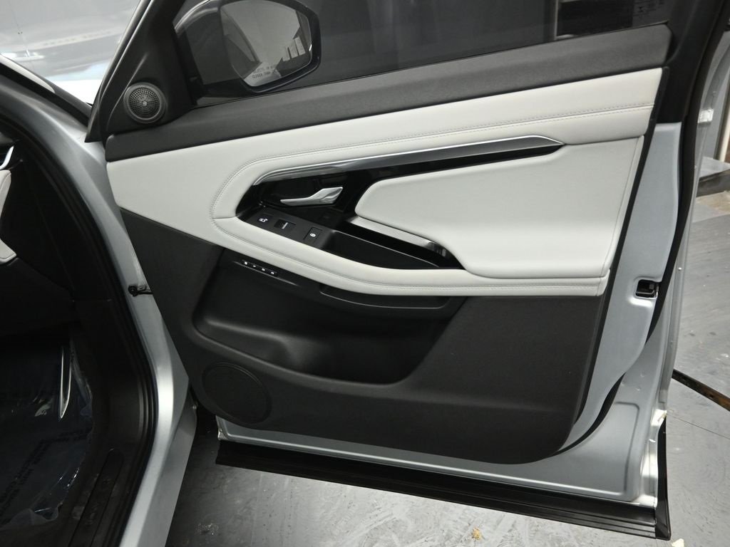 2020 LAND ROVER RANGE ROVER EVOQUE - Image 28