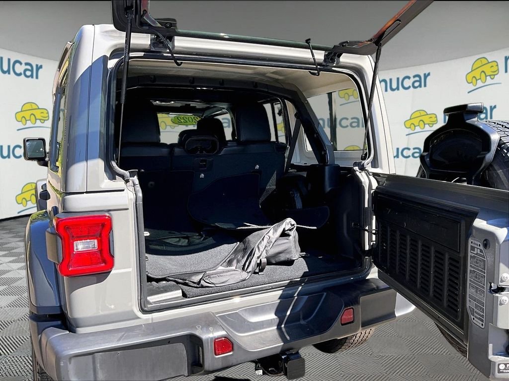 Used 2022 Gray Jeep Unlimited Sahara image 24