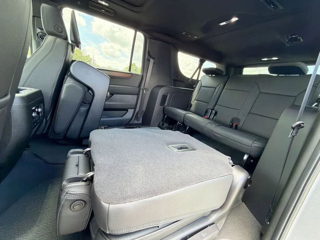 2026 GMC Yukon XL Denali - Photo 30