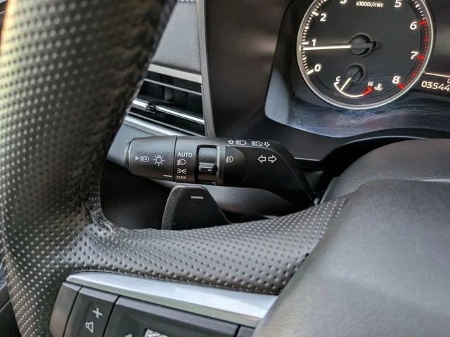 Used 2025 Black Mitsubishi SE image 33