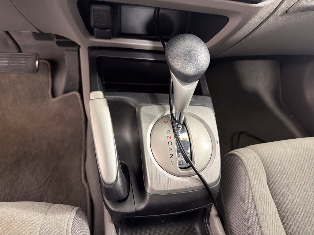 Used 2011 Silver Honda LX image 15