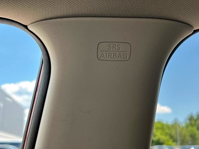 Used 2018 Red Nissan SV image 27