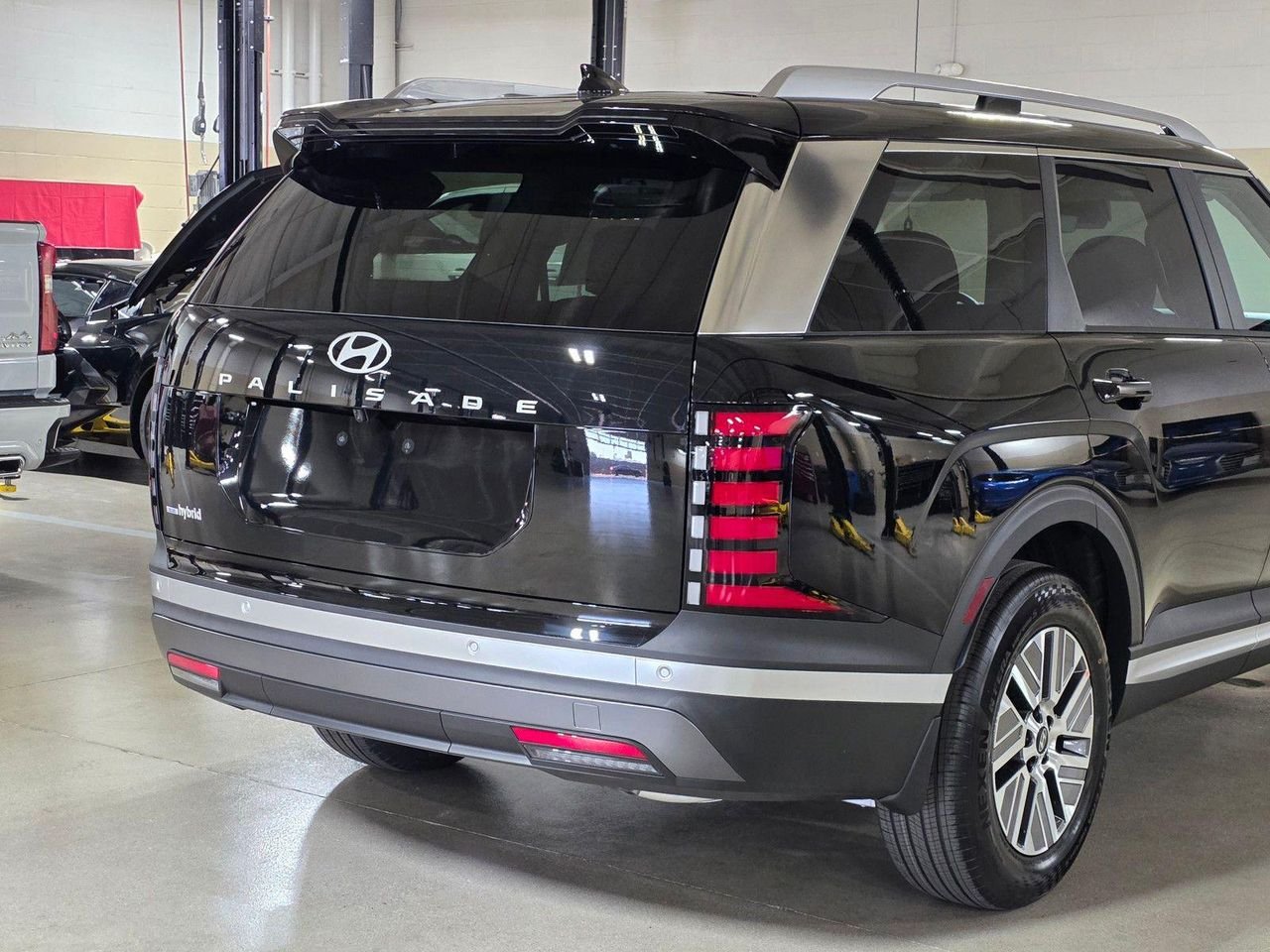 New 2027 Abyss Black Pearl Hyundai Blue SEL 8P image 11